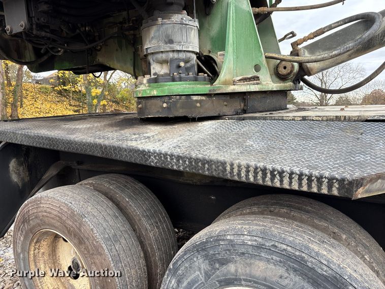 image for item FK1025 2011 John Deere 437D log loader