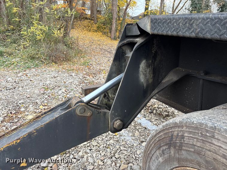 image for item FK1025 2011 John Deere 437D log loader