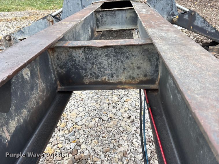 image for item FK1025 2011 John Deere 437D log loader