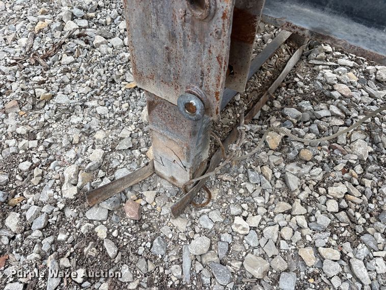 image for item FK1025 2011 John Deere 437D log loader