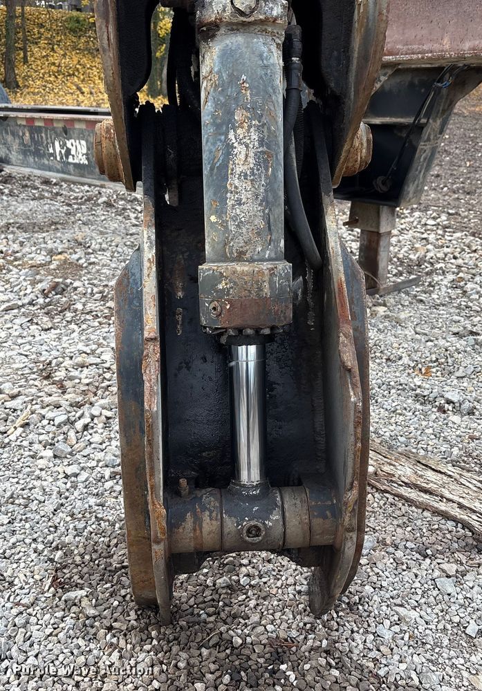 image for item FK1025 2011 John Deere 437D log loader