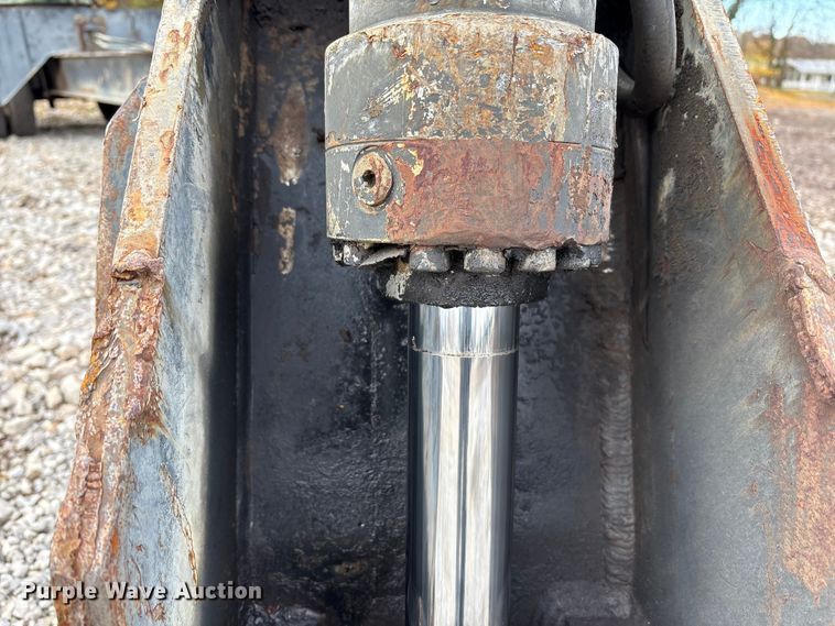 image for item FK1025 2011 John Deere 437D log loader