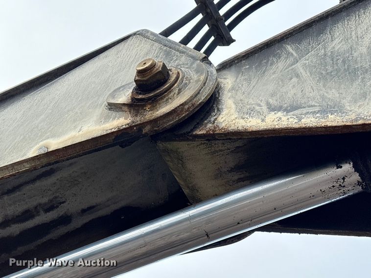 image for item FK1025 2011 John Deere 437D log loader