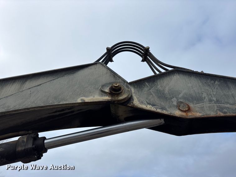 image for item FK1025 2011 John Deere 437D log loader