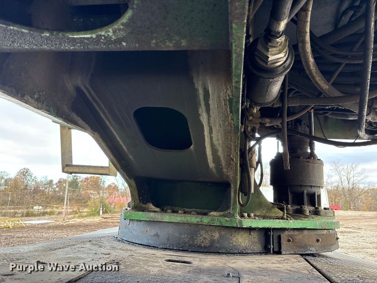 image for item FK1025 2011 John Deere 437D log loader