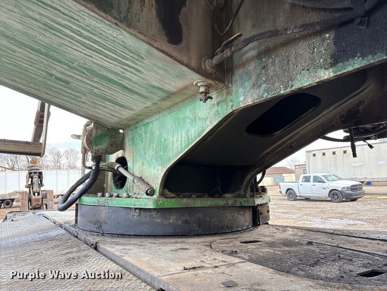 image for item FK1025 2011 John Deere 437D log loader