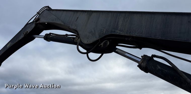 image for item FK1025 2011 John Deere 437D log loader