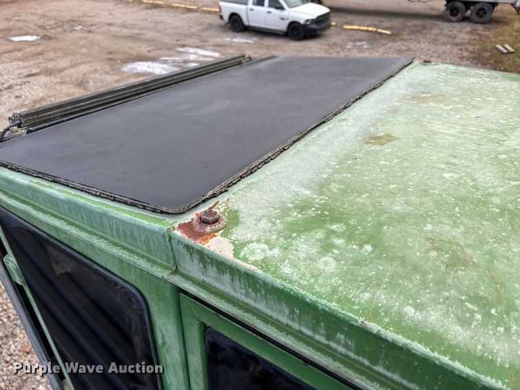 image for item FK1025 2011 John Deere 437D log loader