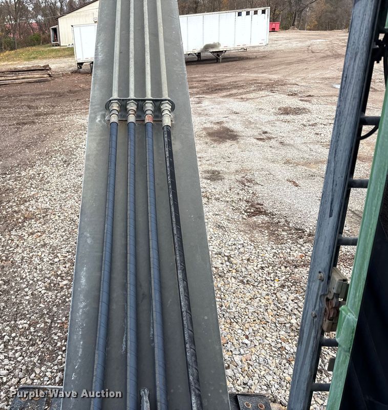 image for item FK1025 2011 John Deere 437D log loader