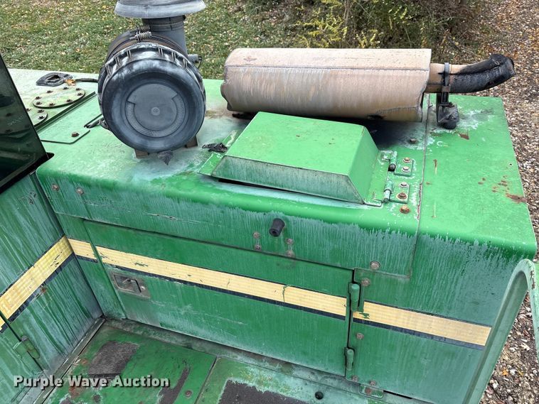 image for item FK1025 2011 John Deere 437D log loader