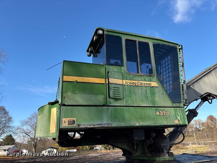 image for item FK1025 2011 John Deere 437D log loader