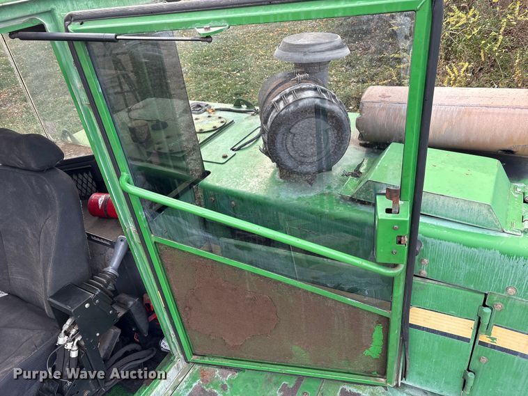 image for item FK1025 2011 John Deere 437D log loader