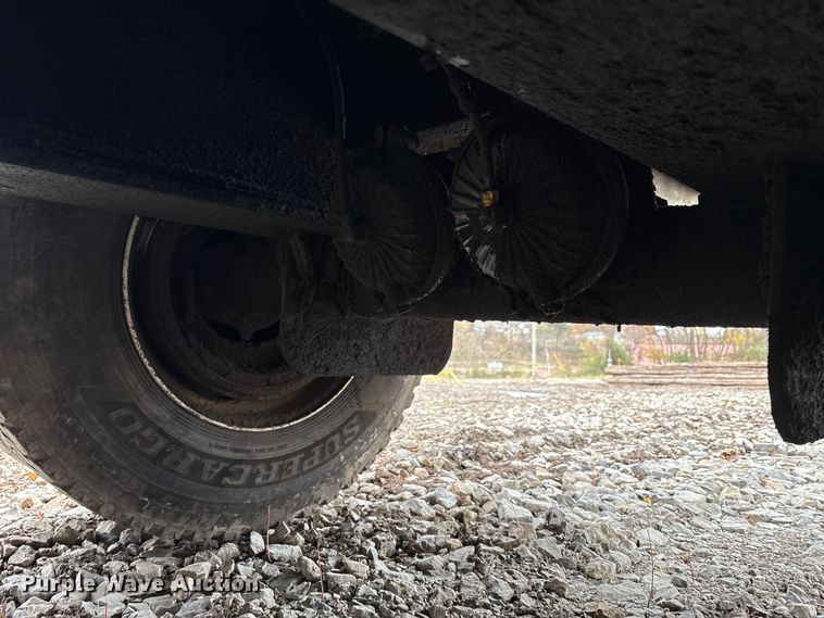 image for item FK1025 2011 John Deere 437D log loader