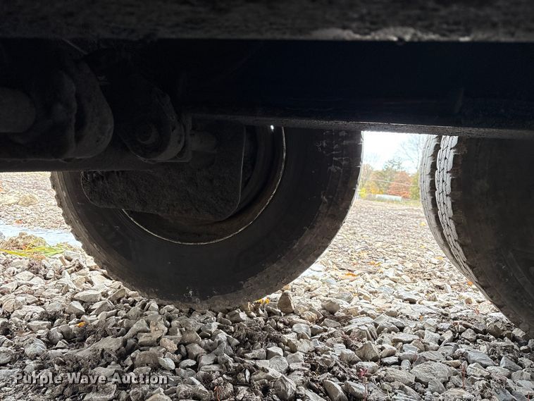 image for item FK1025 2011 John Deere 437D log loader