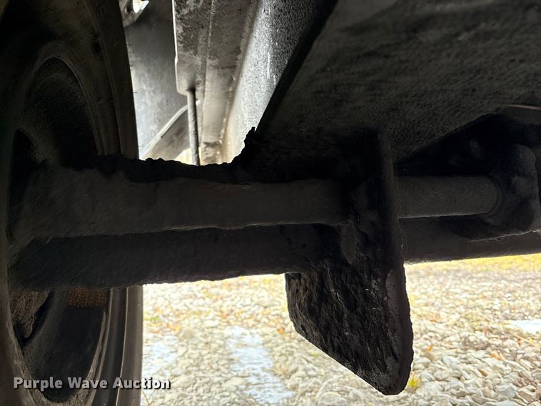 image for item FK1025 2011 John Deere 437D log loader