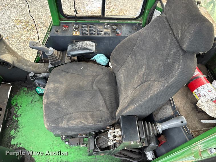 image for item FK1025 2011 John Deere 437D log loader