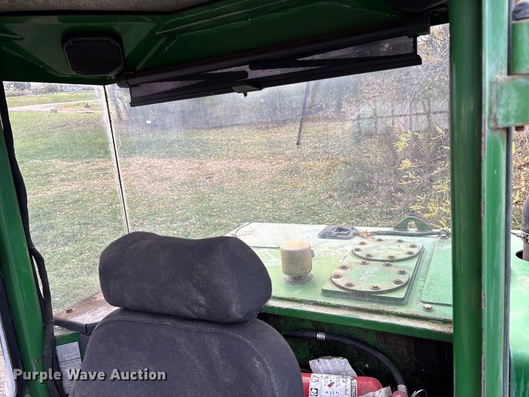 image for item FK1025 2011 John Deere 437D log loader