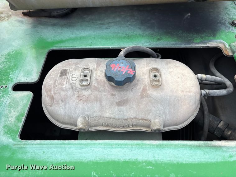 image for item FK1025 2011 John Deere 437D log loader