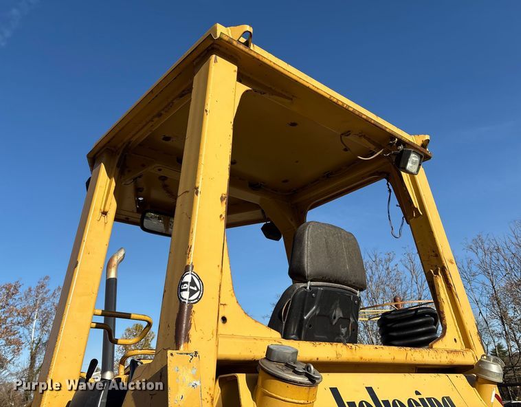 image for item FK1026 2003 Caterpillar D4G XL dozer