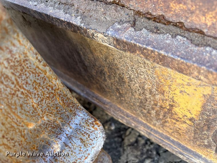 image for item FK1026 2003 Caterpillar D4G XL dozer