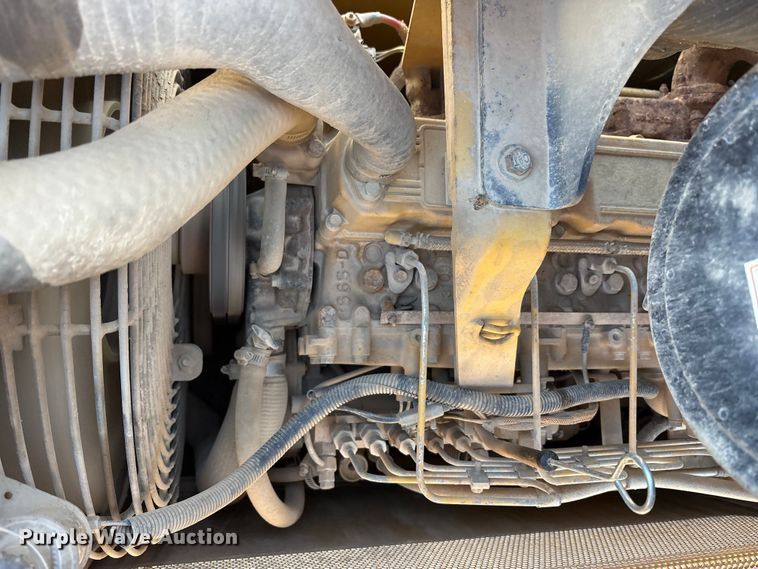 image for item FK1026 2003 Caterpillar D4G XL dozer