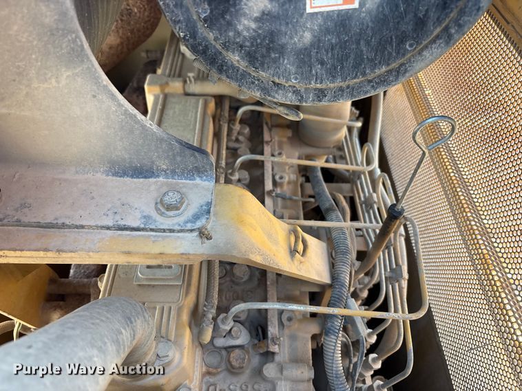 image for item FK1026 2003 Caterpillar D4G XL dozer