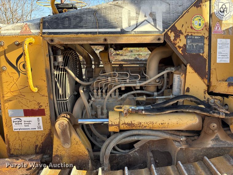 image for item FK1026 2003 Caterpillar D4G XL dozer