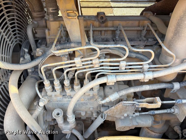 image for item FK1026 2003 Caterpillar D4G XL dozer