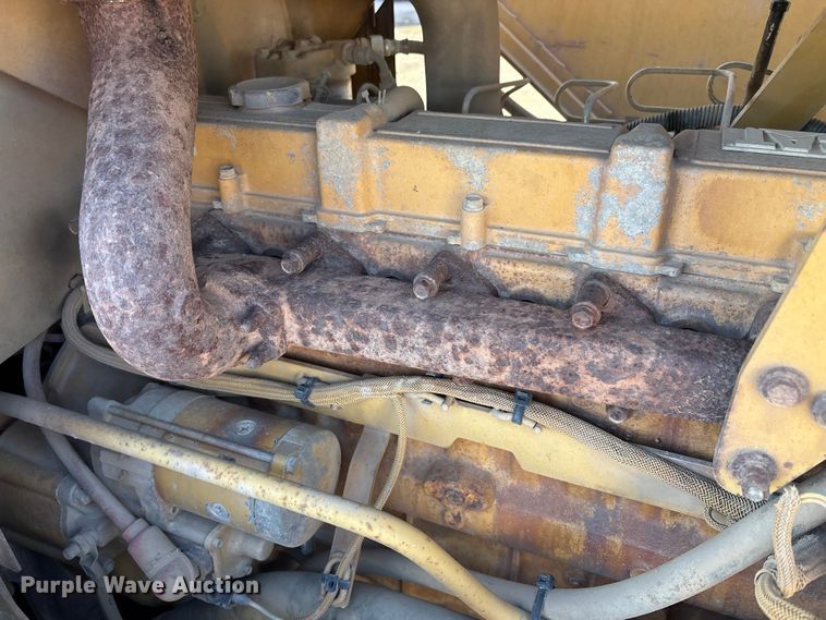 image for item FK1026 2003 Caterpillar D4G XL dozer