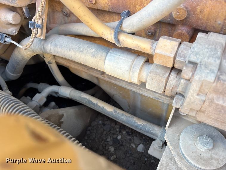 image for item FK1026 2003 Caterpillar D4G XL dozer