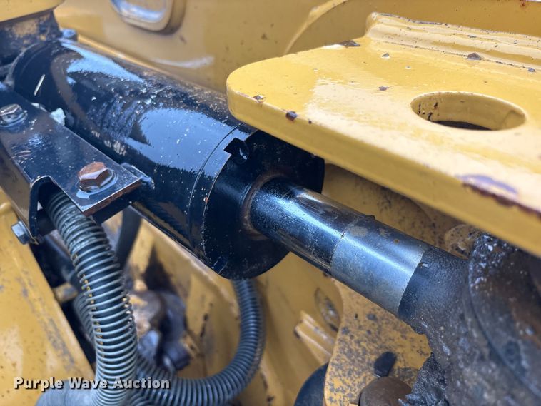 image for item FK1029 2017 Caterpillar D5K2 LGP dozer