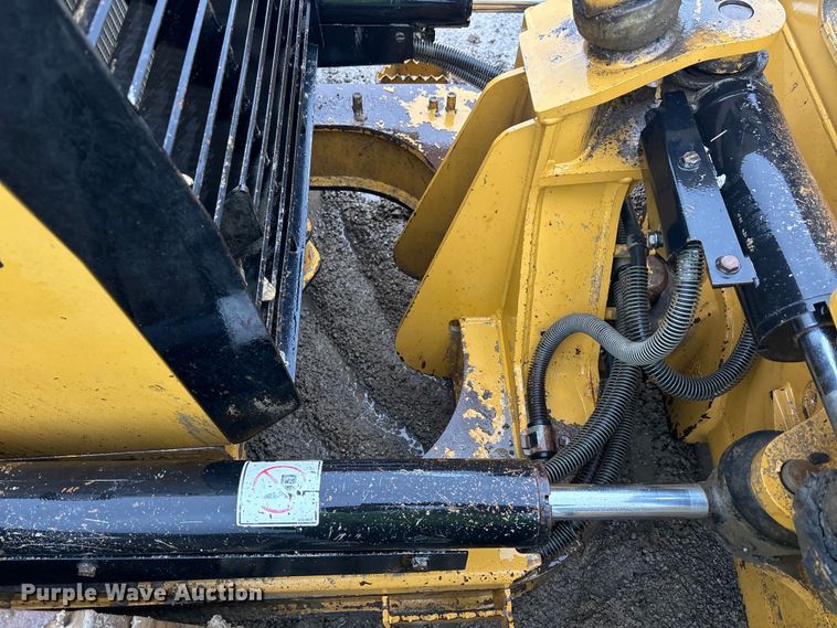 image for item FK1029 2017 Caterpillar D5K2 LGP dozer