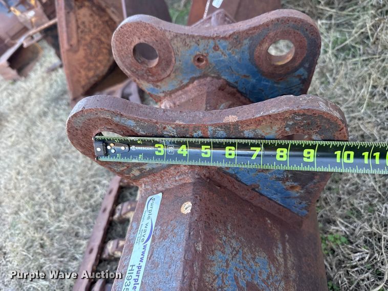 image for item HI9353 Tooth-Pro 3FB24 excavator bucket