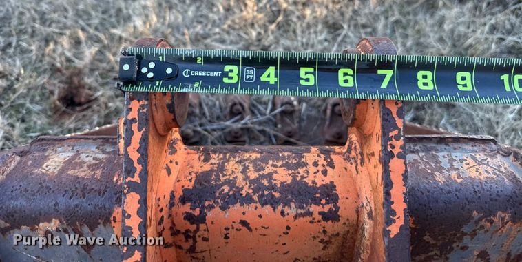 image for item HI9354 Excavator bucket