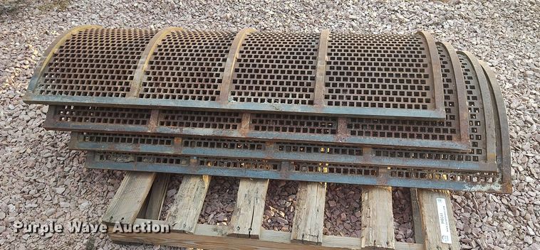 image for item IH9344 Mobark 1300A (4) 1/2