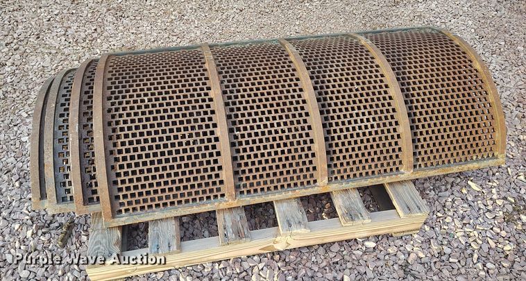 image for item IH9344 Mobark 1300A (4) 1/2