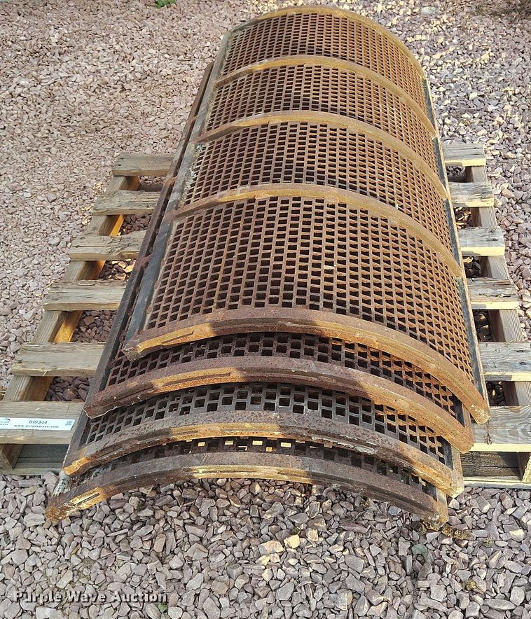 image for item IH9344 Mobark 1300A (4) 1/2