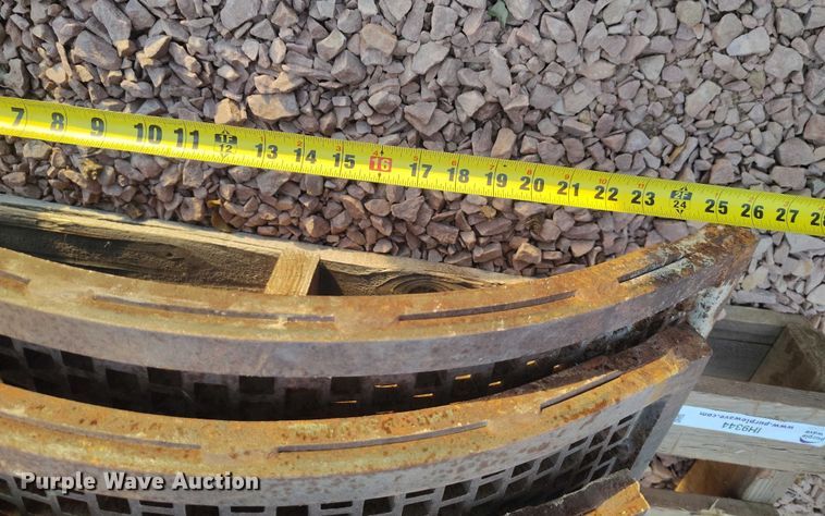 image for item IH9344 Mobark 1300A (4) 1/2