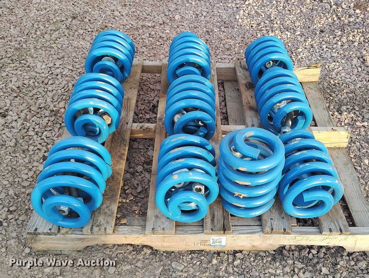 image for item IH9345 (10) screen shaker deck coil springs