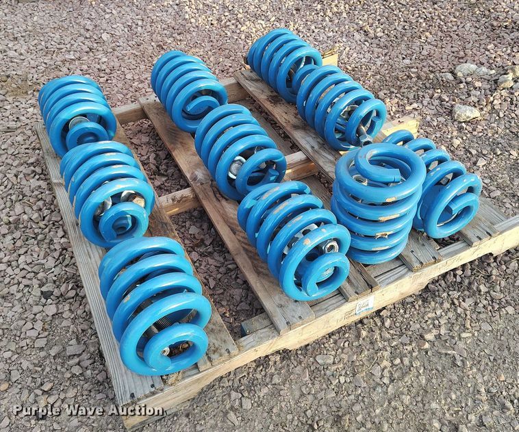 image for item IH9345 (10) screen shaker deck coil springs