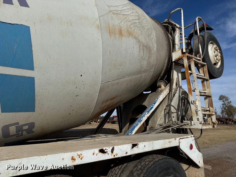 image for item NA9843 1995 Mack RD690S ready mix truck