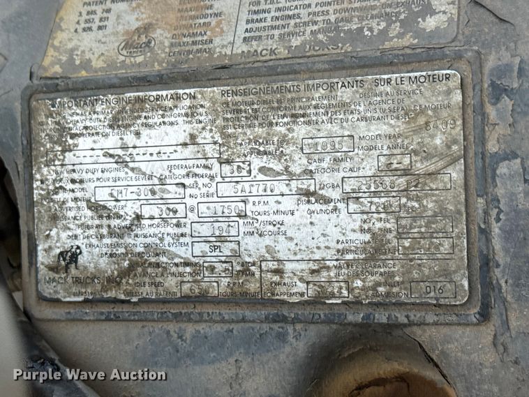 image for item NA9843 1995 Mack RD690S ready mix truck