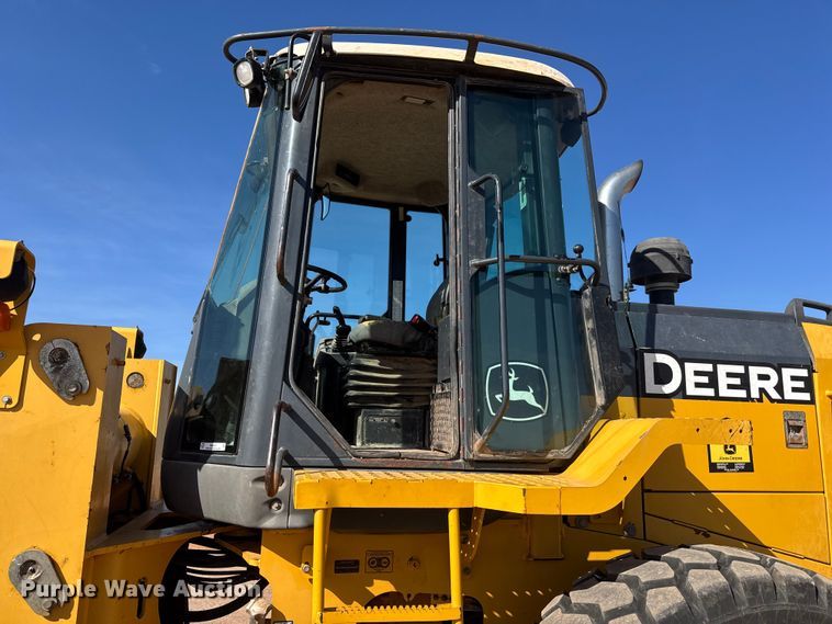 image for item NA9847 2007 John Deere 624J wheel loader