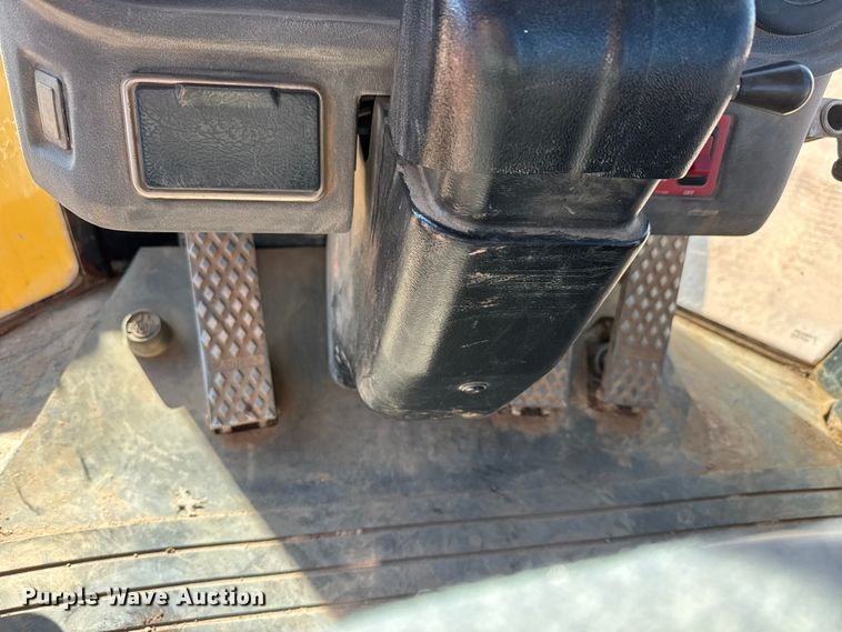 image for item NA9847 2007 John Deere 624J wheel loader