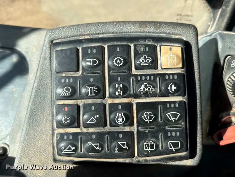 image for item NA9847 2007 John Deere 624J wheel loader