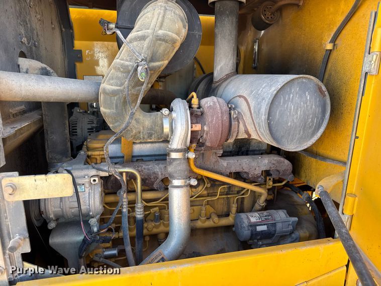 image for item NA9847 2007 John Deere 624J wheel loader