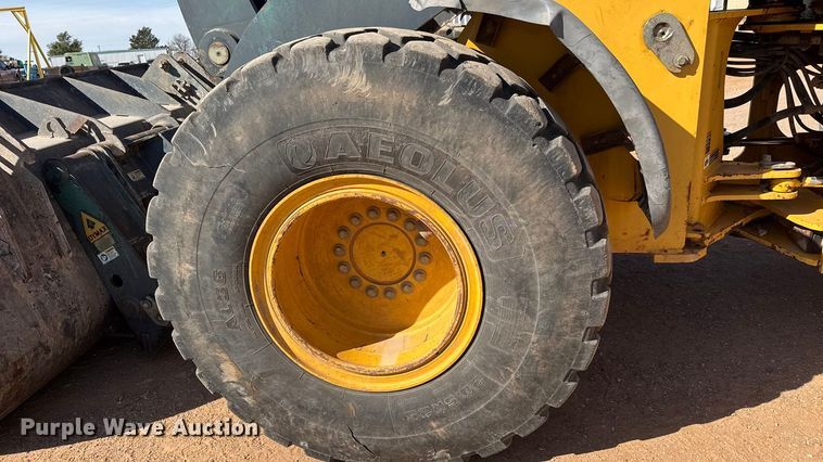 image for item NA9847 2007 John Deere 624J wheel loader