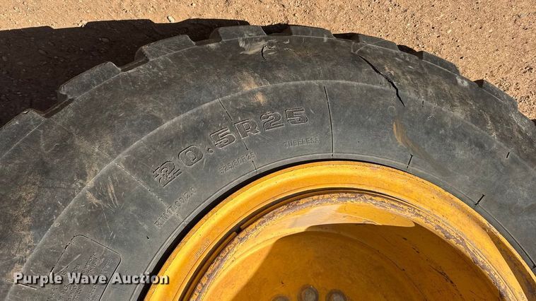 image for item NA9847 2007 John Deere 624J wheel loader