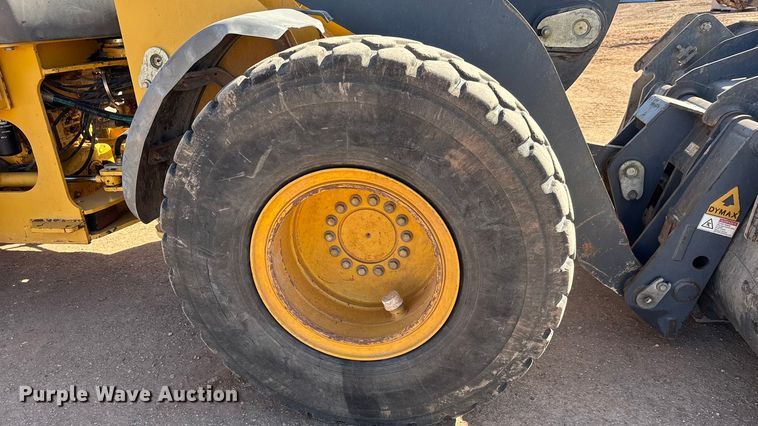 image for item NA9847 2007 John Deere 624J wheel loader