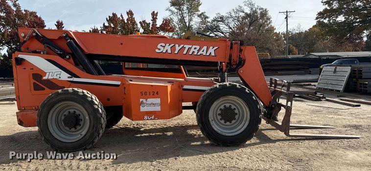 image for item NA9891 2014 Sky Trak 8042 telehandler